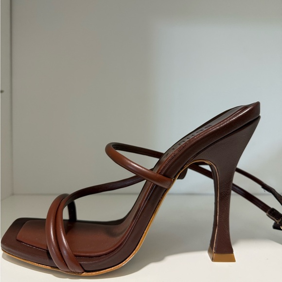 Schutz Lovi Brown Strappy Ankle Strap Sandals Size 8 Nappa Leather Brand New - Picture 8 of 8